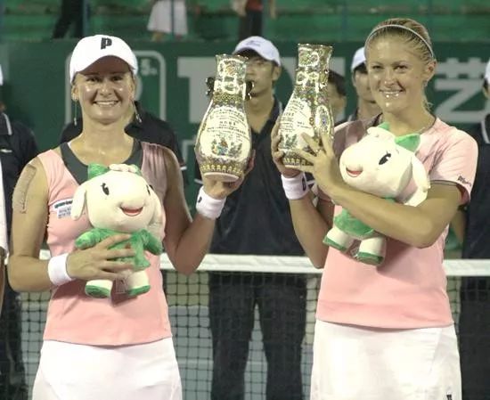 在足球场上 在足球场上